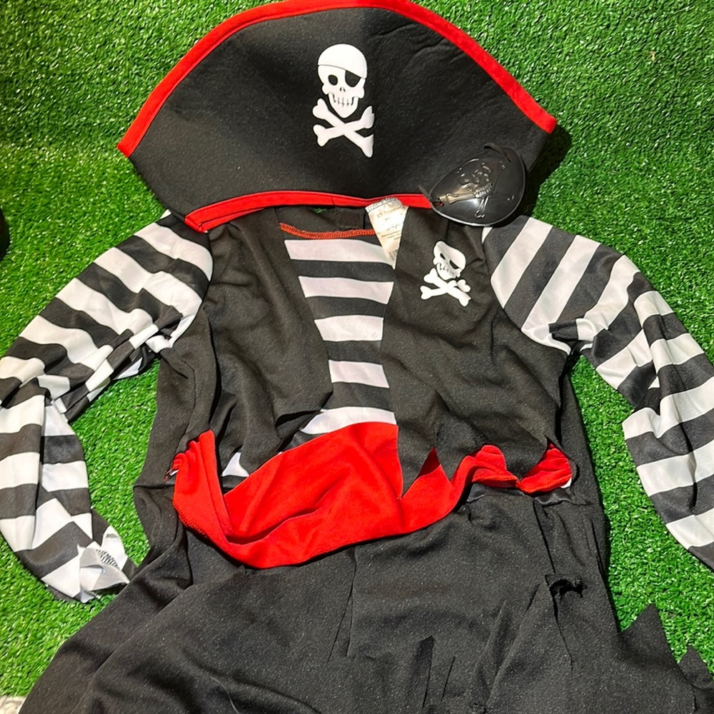 Buccaneer Pirate Outfit for Halloween or Dress Up EYEPATCH AND HAT INCLUDED!
